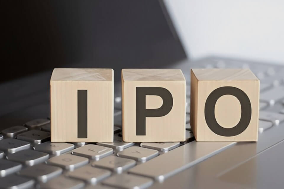 IPO valuation